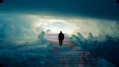 男人 楼梯 天堂 老人 脚步 天空 云 多云的 信仰 幻想