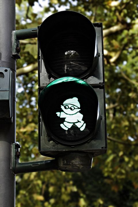 红绿灯 Mainzelmännchen 绿色 道路交通 光信号