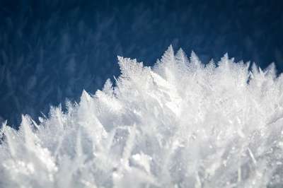 冰 寒冷的 雪花 冰晶体 冰冷的 冻结 结晶 冰镇 水晶 冬天
