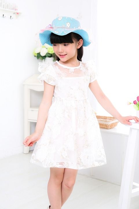 儿童 女孩 肖像 写真 白色礼服 帽子 投标 亚洲