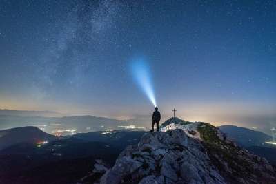 远足 冒险 自然 户外 自由 旅行 勘探 星星 星系 山