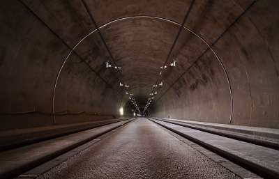 隧道 具体的 路 高速公路 穿越 桥 灯 看法 隧道 隧道