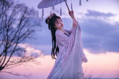 女士 中国汉服 Hanfu 阳伞 传统服饰 女孩 优美 模型