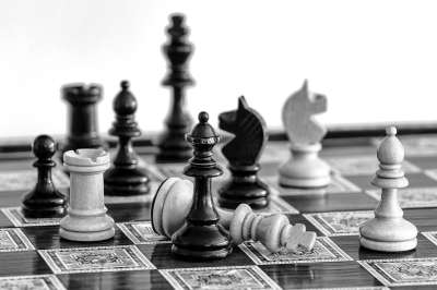 棋 将死 棋盘 棋子 战略 游戏 打败 胜利 赢 黑和白 棋