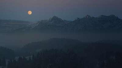 夜晚 月亮 山 阿尔卑斯山 景观 满月 黑暗的 月光 幻想