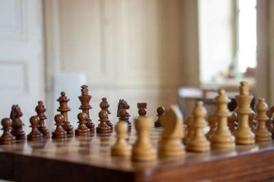 棋 棋子 棋盘游戏 棋盘 棕色棋子 战略 策略 游戏 特写