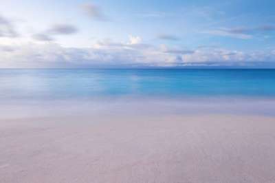 蓝色的 夏天 场景 海 风景秀丽的 清除 天堂 天空 沙 海洋