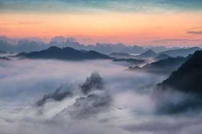 大自然壁纸 自然壁纸 高清壁纸 多雾路段 日落 天空 景观 山