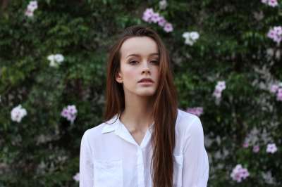 美丽的 女孩 肖像 漂亮 女士 年轻 绿色的美女 绿色的肖像