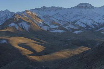 山 首脑 雪 冬天 景观 顶峰 自然 日落 Tafresh
