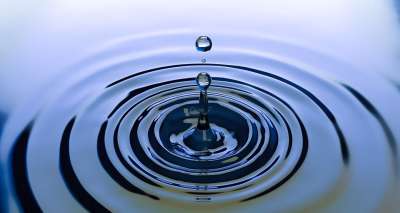 水 降低 液体 溅 湿的 干净的 清除 波纹 溅水 水滴