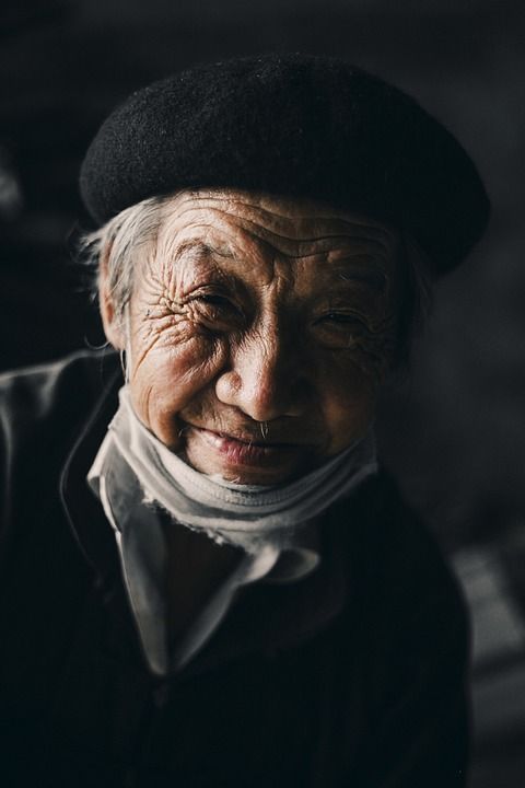 老人 快乐的 微笑 愉快 积极的 高级的 老年 男人 肖像