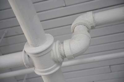 管道 联系 白色的 工业的 工程 工厂 建造 配件 灰色的建筑