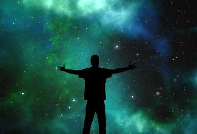 宇宙 人 轮廓 星星 乐趣 拥抱 寻找 天堂 夜晚 染 星系