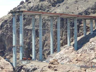 道路建设 路 桥 桥梁建设 未完成 不完善