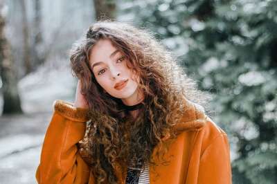 女子 肖像 模型 黑妞 女性 年轻的女人 黑发女子 女孩