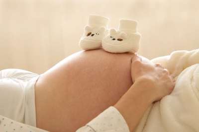 孕 产妇 母亲 母性 期待 怀孕的女人 女士 怀孕 腹部