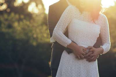 夫妻 时尚 拥抱 爱 男人 人们 女士 夫妻 夫妻 夫妻