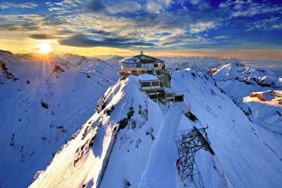 雪棘 山站 首脑 顶峰 山 雪 雪山 山脉 瑞士 高山