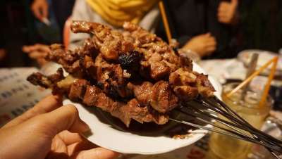 山羊沙爹 沙爹 状态 美食 传统的 肉 烤 印度尼西亚 盘子