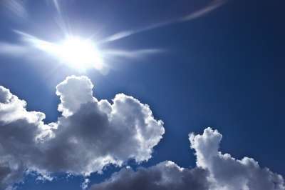 云 太阳 天空 蓝色的 自然 夏天 天气 阳光 日出 光