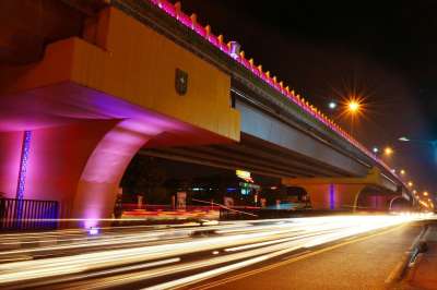 光 桥 天桥 结构 城市 夜晚 地标 城市景观 城市的 街道