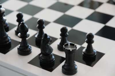 象棋 棋盘 黑色的 游戏 白色的 塔 黑色和白色 象棋 棋盘