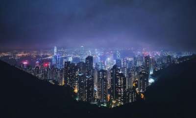 建筑物 城市 夜晚 城市的灯光 摩天大楼 塔 天际线 晚上 阴霾