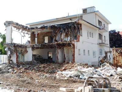 拆除 建筑废墟 消除 工地 房子 拆卸 破碎的 新的开始 被毁