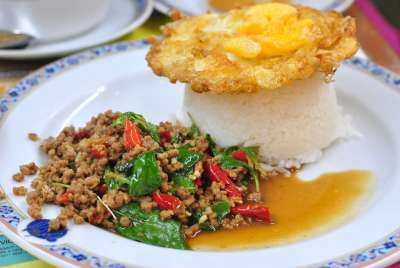 猪肉炒蛋饭 泰国美食 小菜