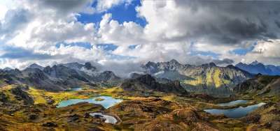 自然 景观 Kaçkars 山 湖泊 草原 云 岩石 高地