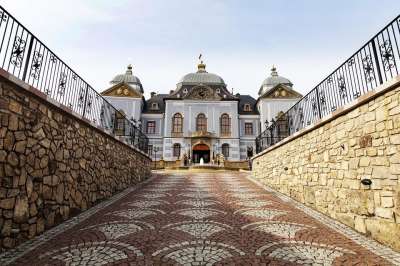采取 旅行 旅游 加利西亚城堡 加利西亚人 Lučenec 斯洛伐克
