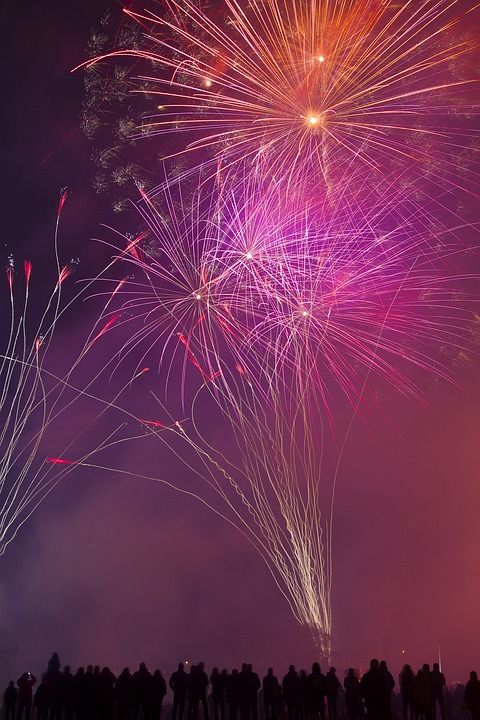 烟花 火 夜晚 颜色 光 黑暗的 抽烟 抽象 烟火 节日