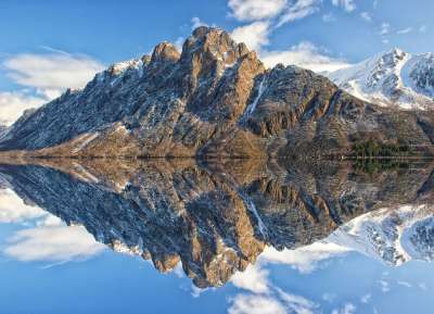 山 湖 反射 阿尔卑斯山 高山 山脉 多山 山地景观 山下湖