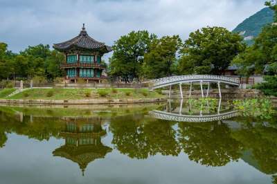 香原亭 池塘 文化遗产 公园 景福宫 汉城 韩国建筑 韩国 宫