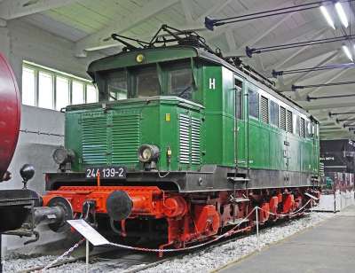 电力机车 里程碑 德国帝国铁路 通用机车 E44 火车 引擎 铁路