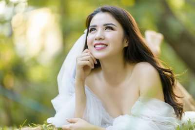 女士 模型 时尚 风格 时尚的女人 化妆品 发型 时装模特