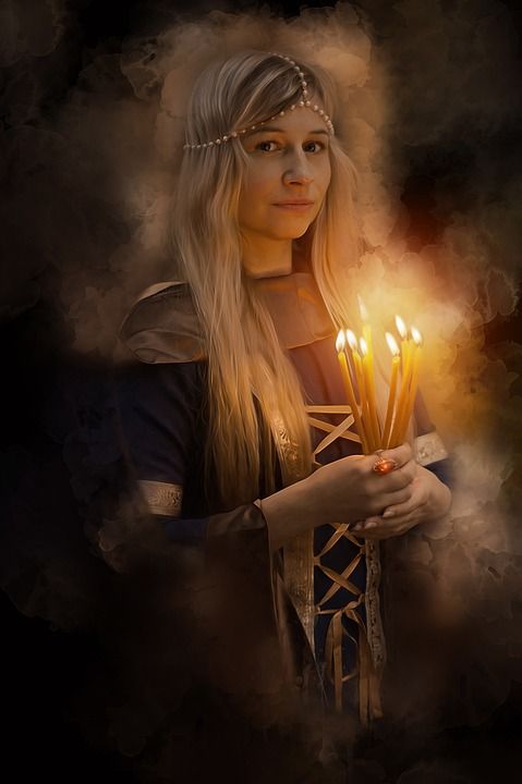 女士 女性 美丽 幻想 肖像 中世纪 裙子 魔法 蜡烛 抽烟