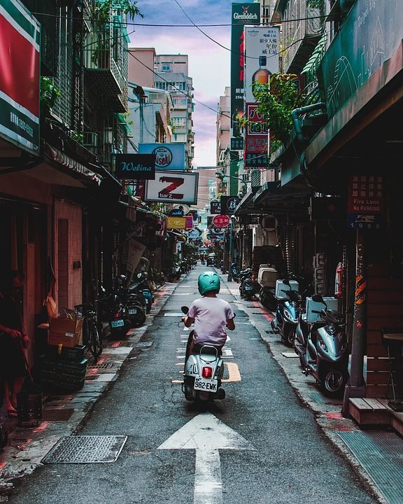 胡同 摩托车 台北 台湾 小型摩托车 街道 旅行 冒险 游客
