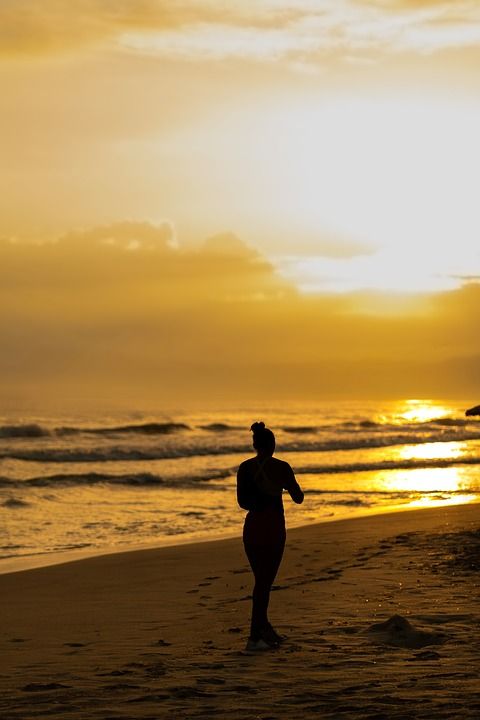 女士 海滩 日出 日落 海