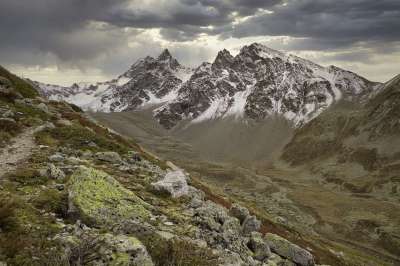 高山 山 远足 山脉 多山 山地景观 岩石 踪迹 小路 自然