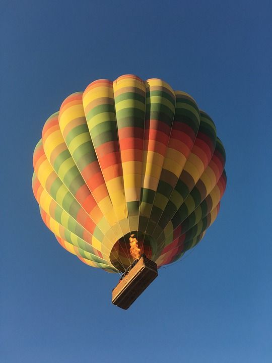 热的 空气 气球 天空 蓝色的 冒险 旅行 丰富多彩的 飞