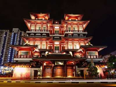 佛牙舍利寺 新加坡 唐人街 佛教 夜晚 旅游景点 宗教 祈祷