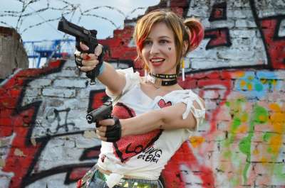 哈雷奎恩 流氓 视线 Cosplay 枪 枪支 犯罪 射击 暴力