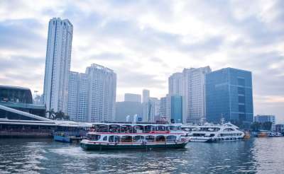 厦门 水 旅游 建筑 船 游艇 城市 高楼 河 Travel