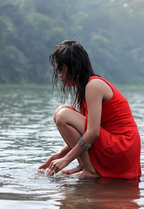 女士 女性 湖 水 美丽 模型 摄影