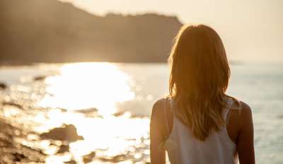 海 太阳 女孩 假期 自然 夏天 浪漫 情绪 女士 冲浪者