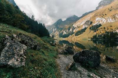 湖 山 性质 景观 水 云 反射 放宽 Bergsee 秋季