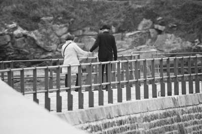 人们 成人 男子 女子 夫妻 个字符 男人 女人 恋爱中 市场