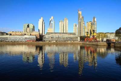城市 建筑学 人体内的水 旅行 城市景观 亲爱的 地平线 河